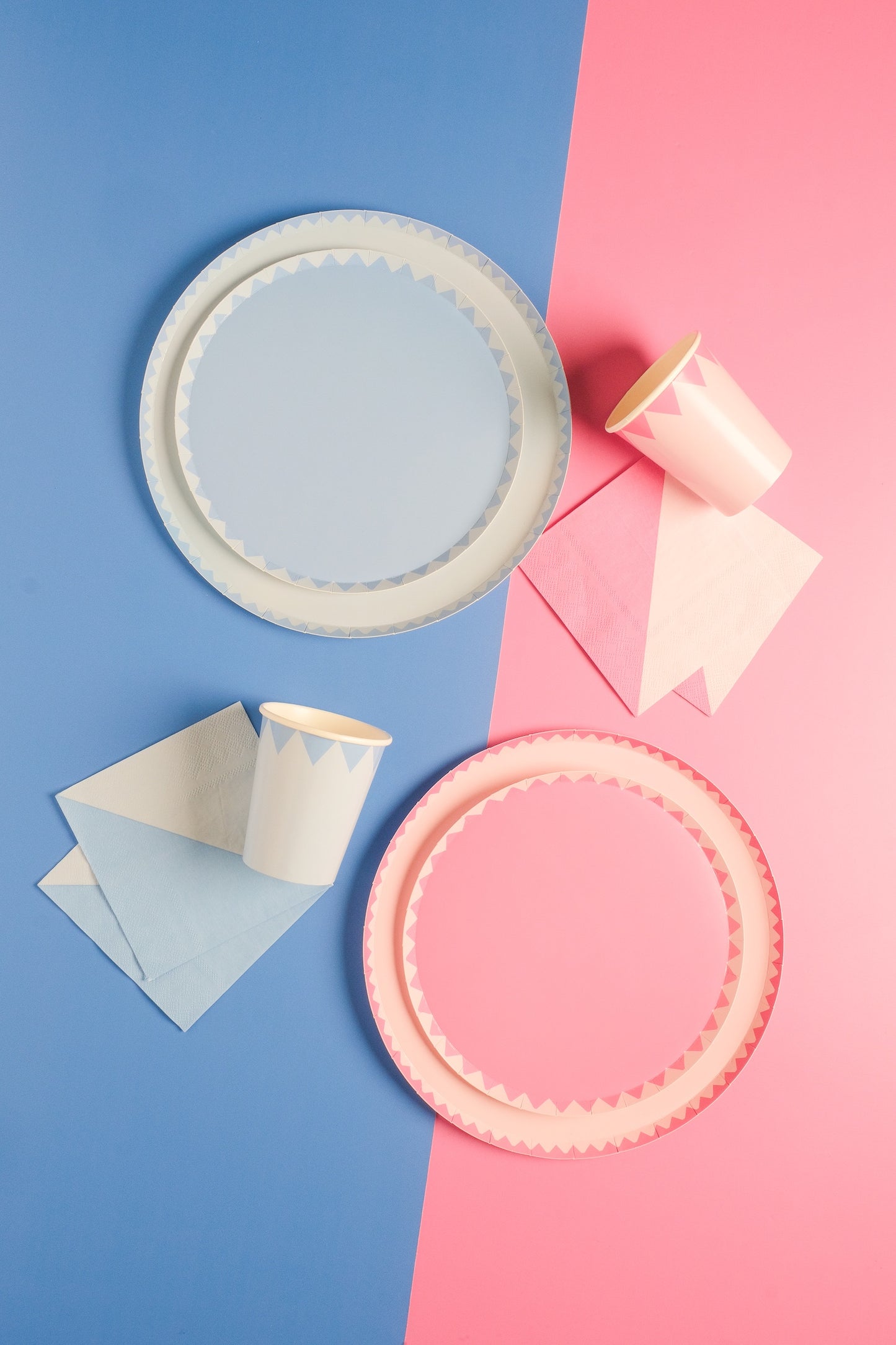 Assorted Small Pastel Plates (x8)